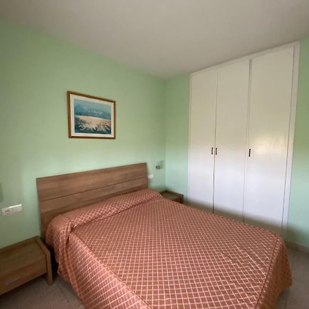 Apartamento Cerca De Playa Салоу Екстериор снимка