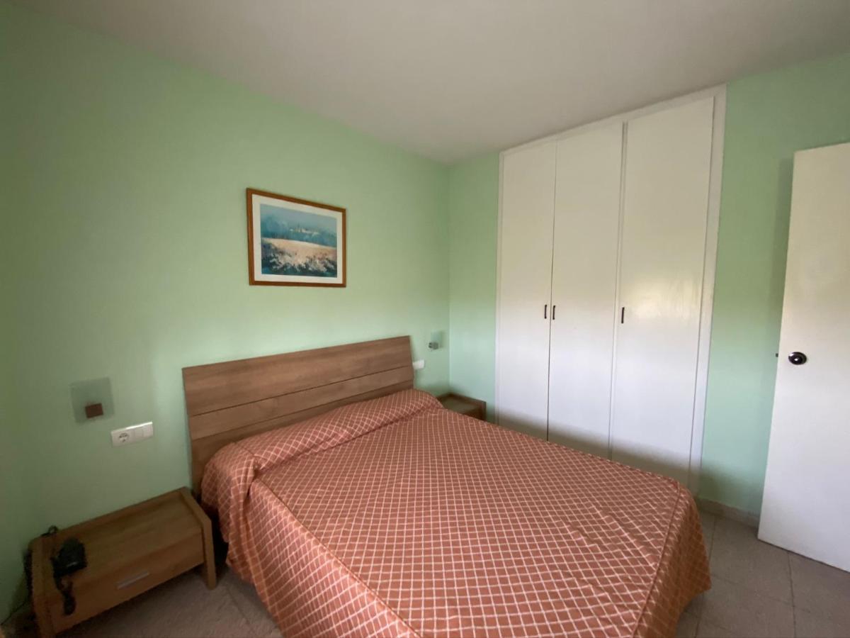 Apartamento Cerca De Playa Салоу Екстериор снимка
